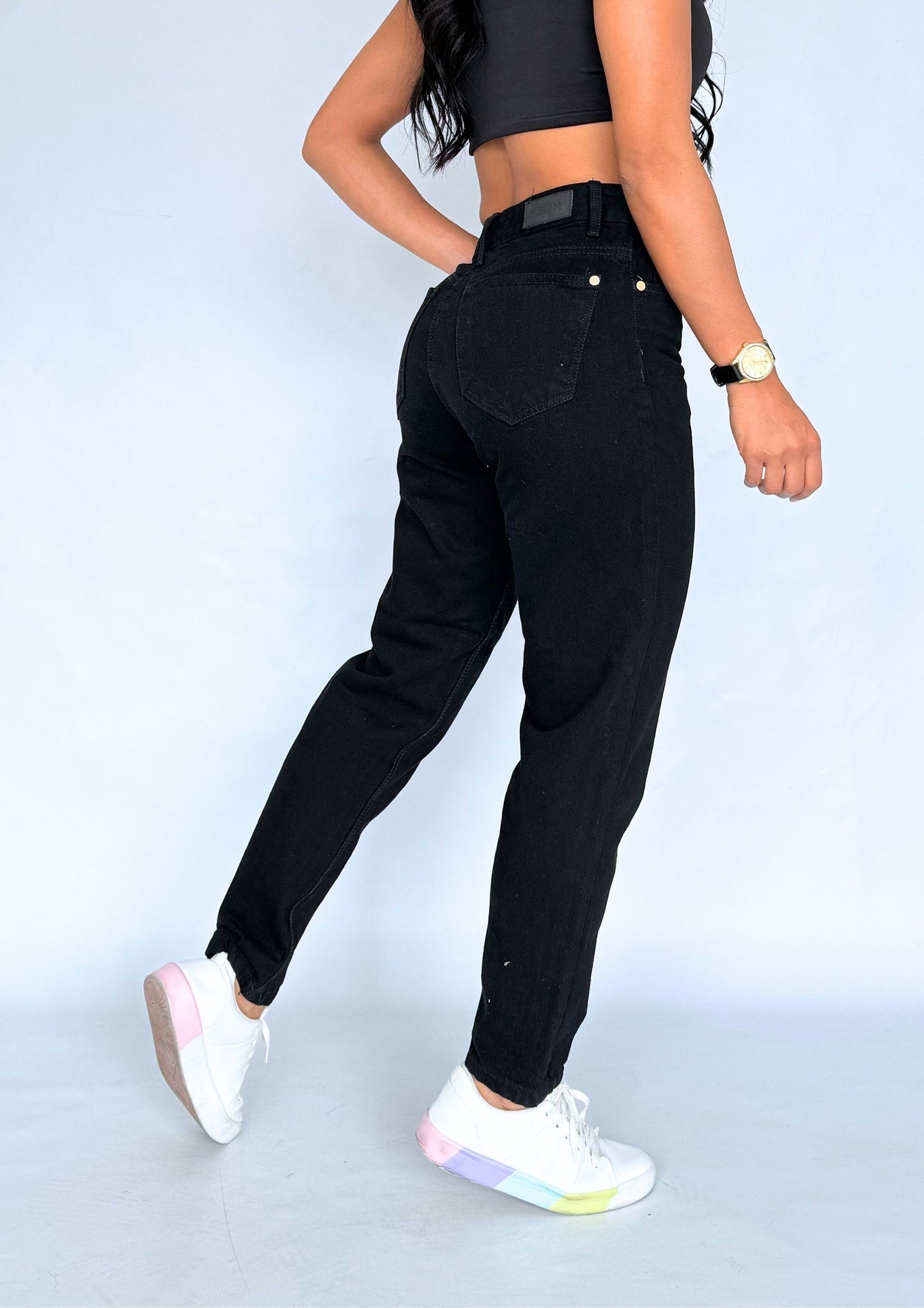 Jean MomFit Boyfriend tono Negro